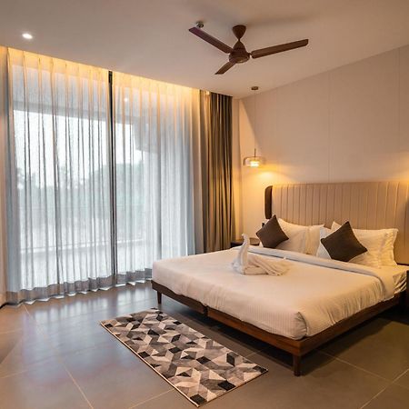 Rāipur Hotel Omaya Garden מראה חיצוני תמונה