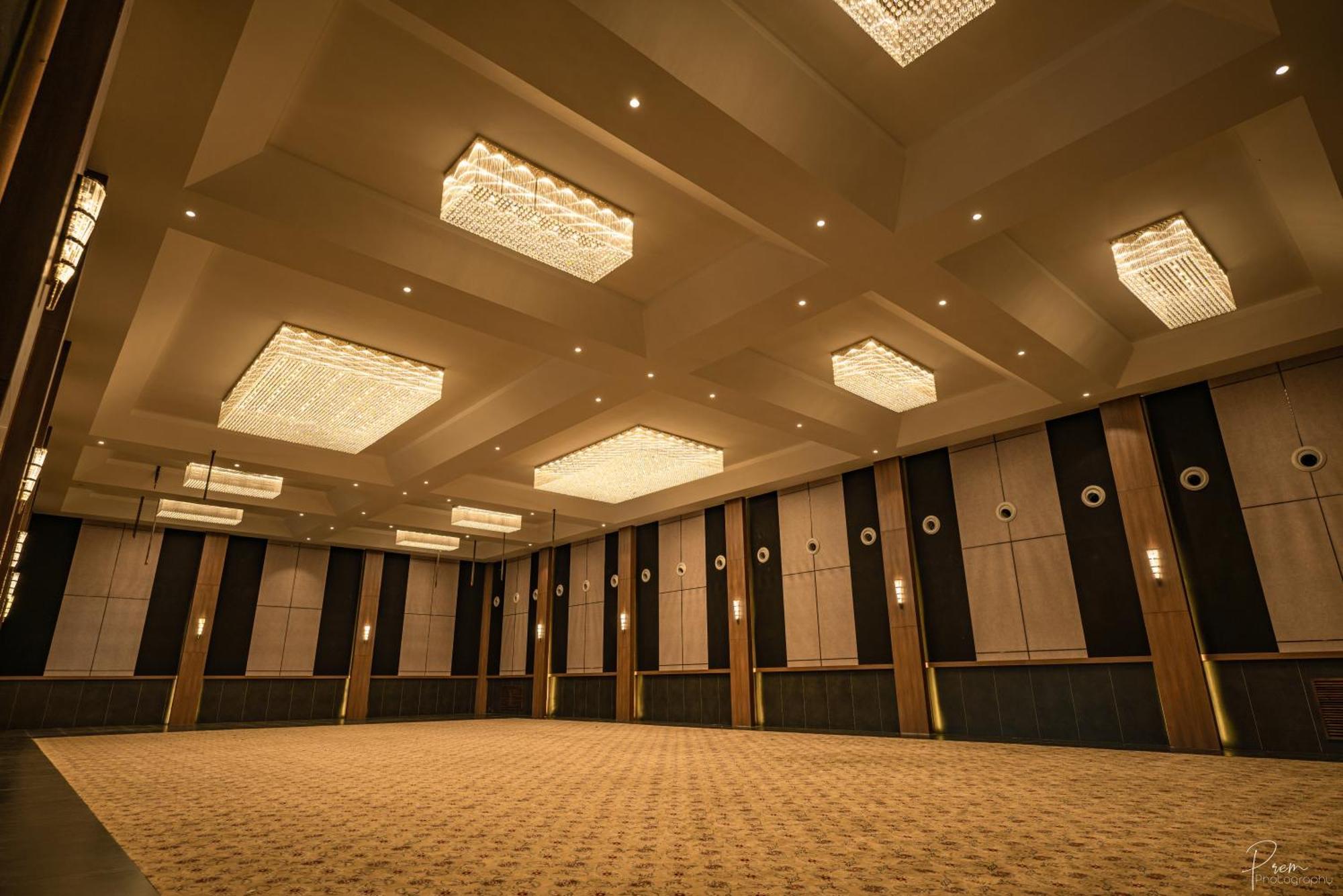 Rāipur Hotel Omaya Garden מראה חיצוני תמונה
