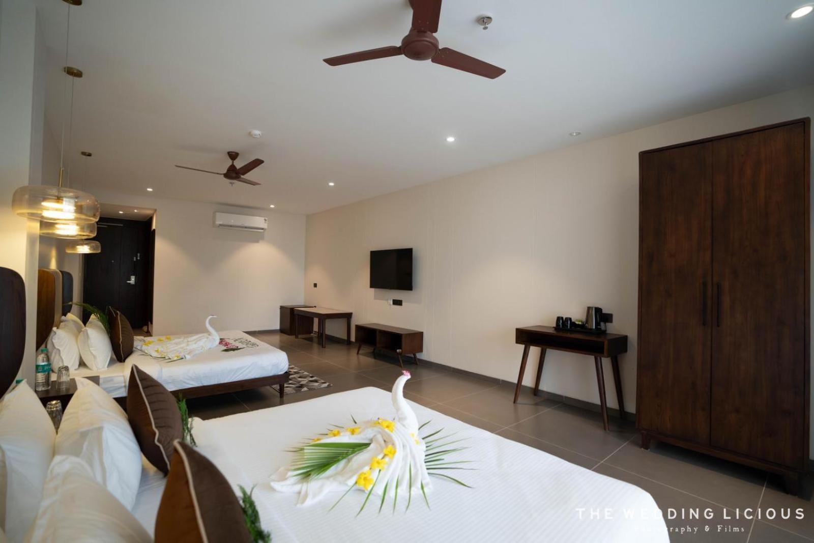 Rāipur Hotel Omaya Garden מראה חיצוני תמונה