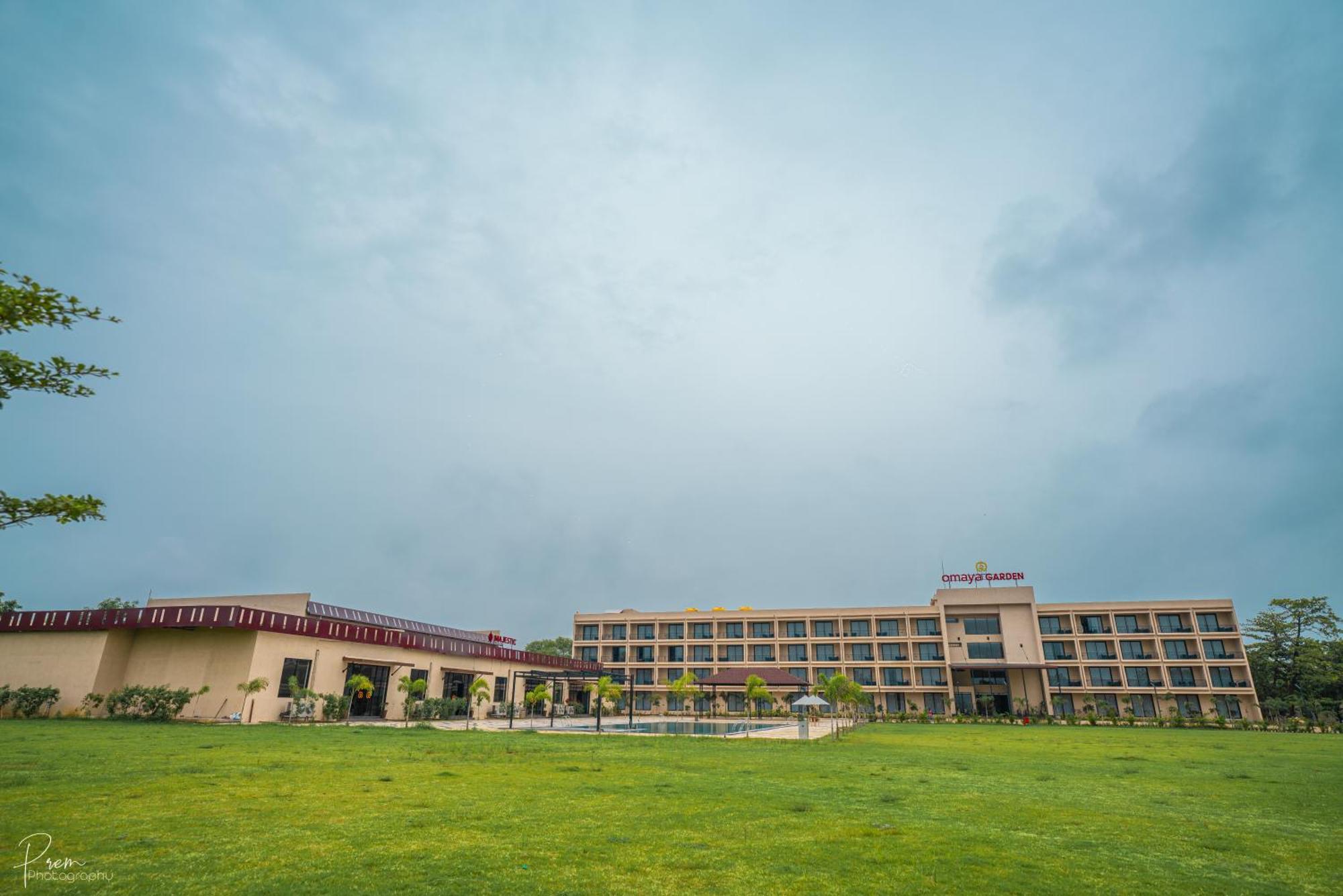 Rāipur Hotel Omaya Garden מראה חיצוני תמונה